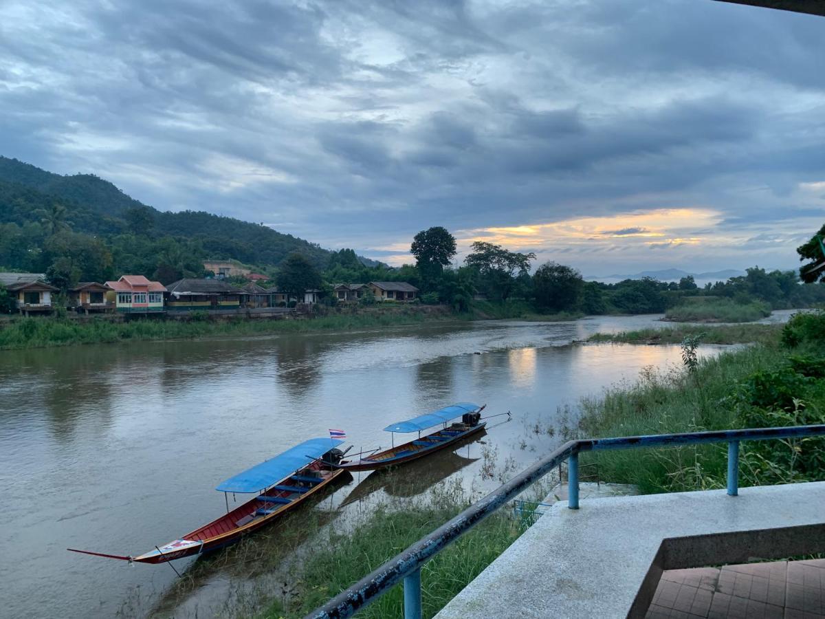 Saranya River House สรัญญาริเวอร์เฮาส์ Mae Ai Exteriér fotografie